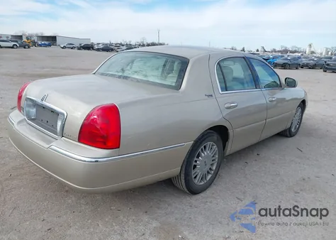 2008 Lincoln Town Car Signature Limited из США, поврежденный, VIN 2LNHM82V28X634207